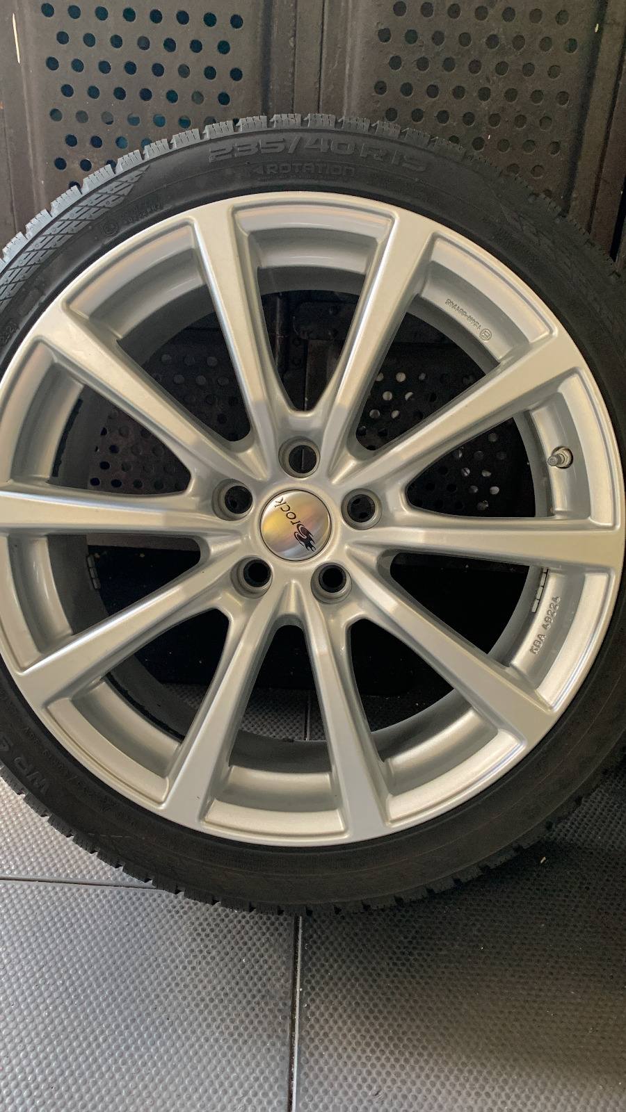 Tesla vor dem Verkauf aufbereiten: was sich lohnt